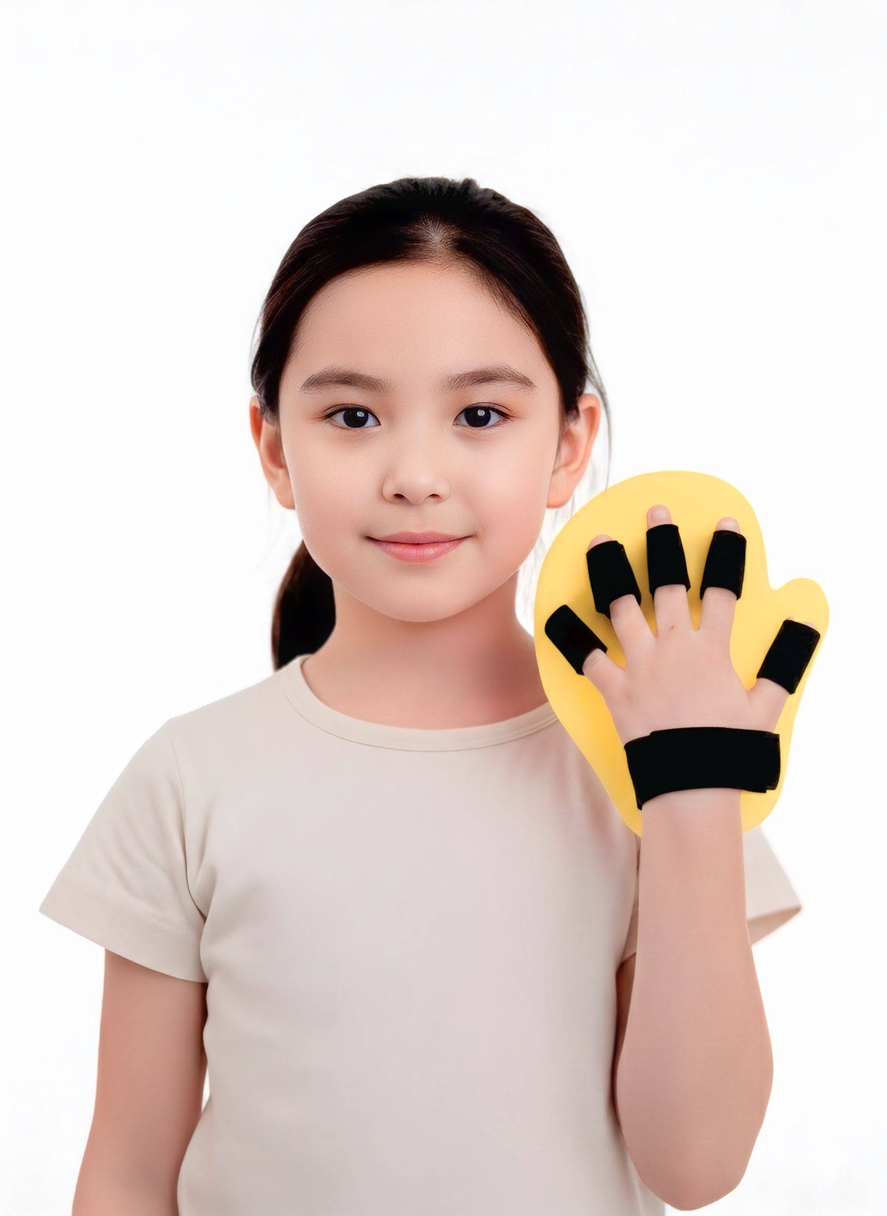 Insultdan keyin qo`l barmoqlari uchun bandaj (bolalar uchun)