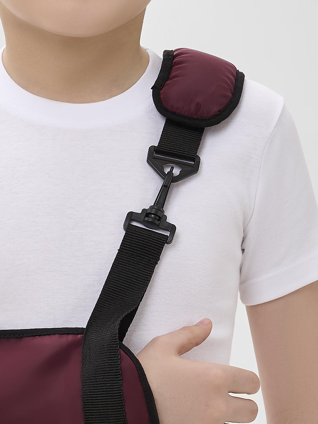 Support bandage for the arm (children’s).