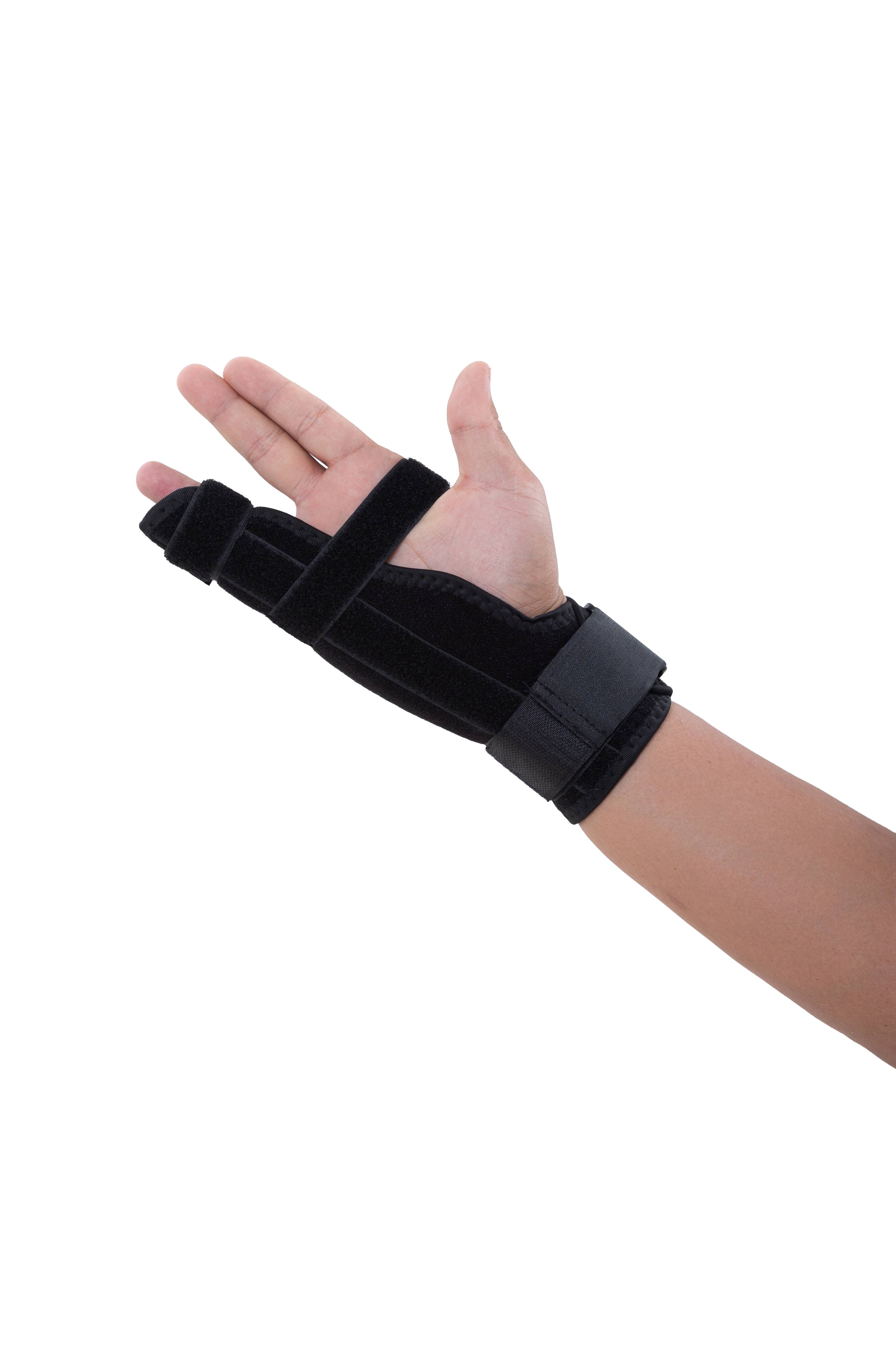 Wrist brace with fixation for the 4th and 5th fingers 